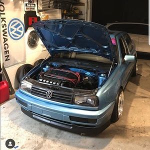 Meet your Posher, Efren